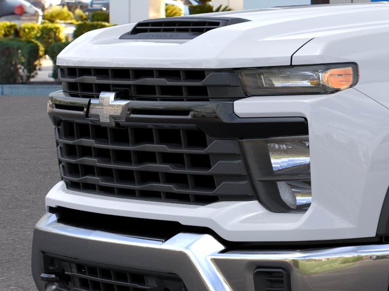 New 2026 Summit White Chevrolet Work Truck image 37
