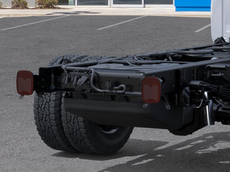 New 2025 Summit White Chevrolet Work Truck image 47