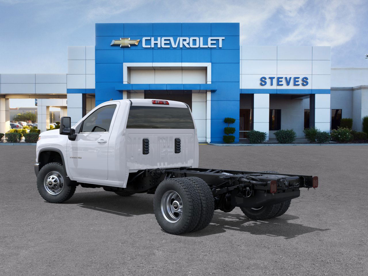 2025 Chevrolet Silverado 3500HD Work Truck photo 3