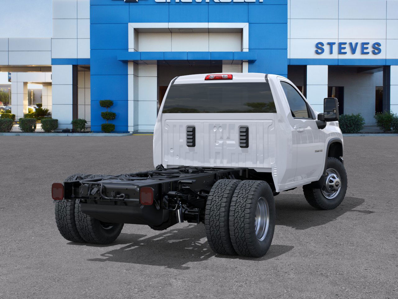 2025 Chevrolet Silverado 3500HD Work Truck photo 4