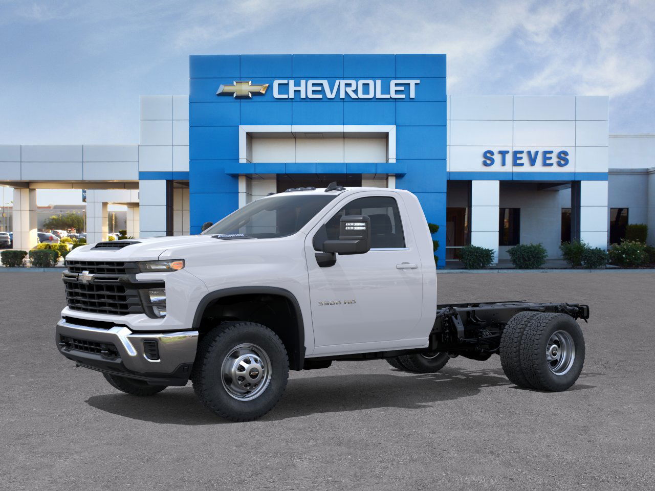 2025 Chevrolet Silverado 3500HD Work Truck photo 2