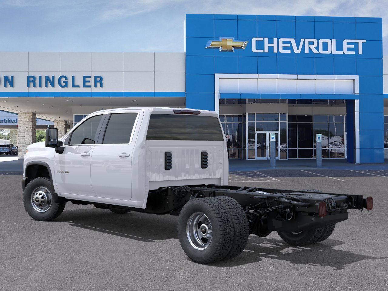 2025 Chevrolet Silverado 3500HD Work Truck photo 3