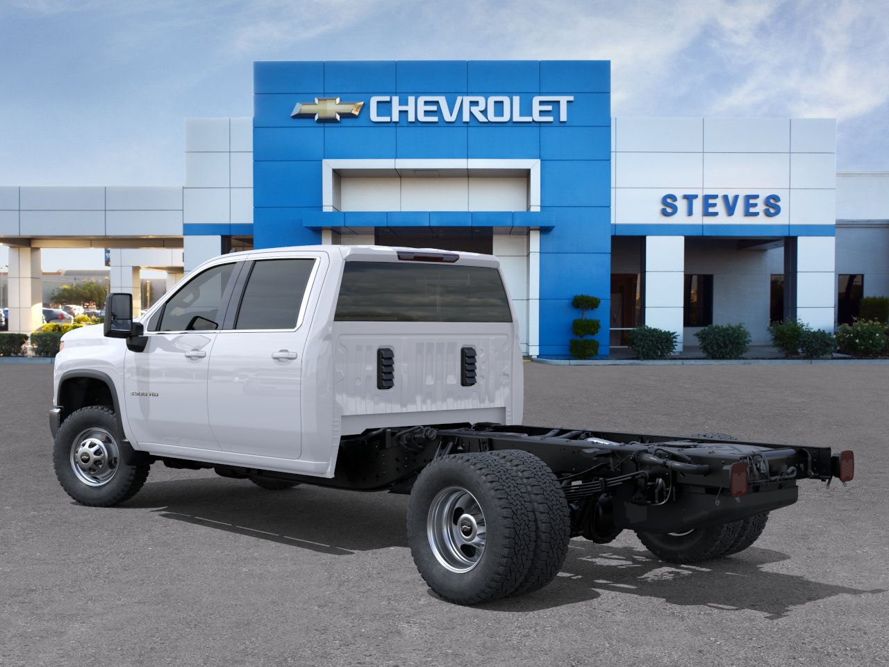 New 2026 Summit White Chevrolet Work Truck image 43