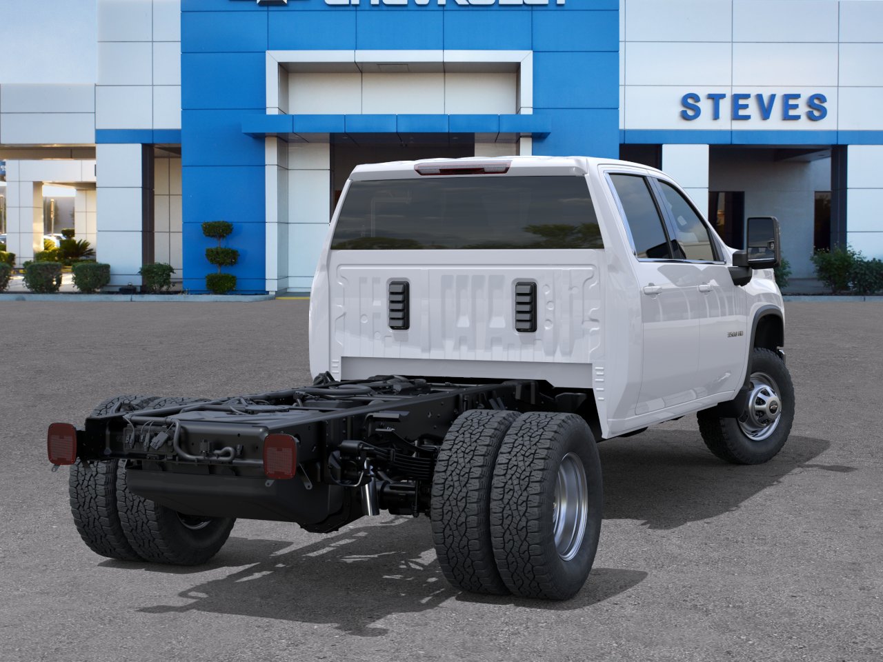 New 2026 Summit White Chevrolet Work Truck image 44