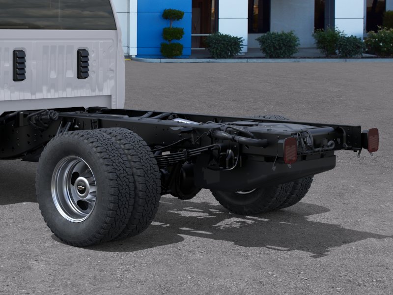 New 2026 Summit White Chevrolet Work Truck image 54