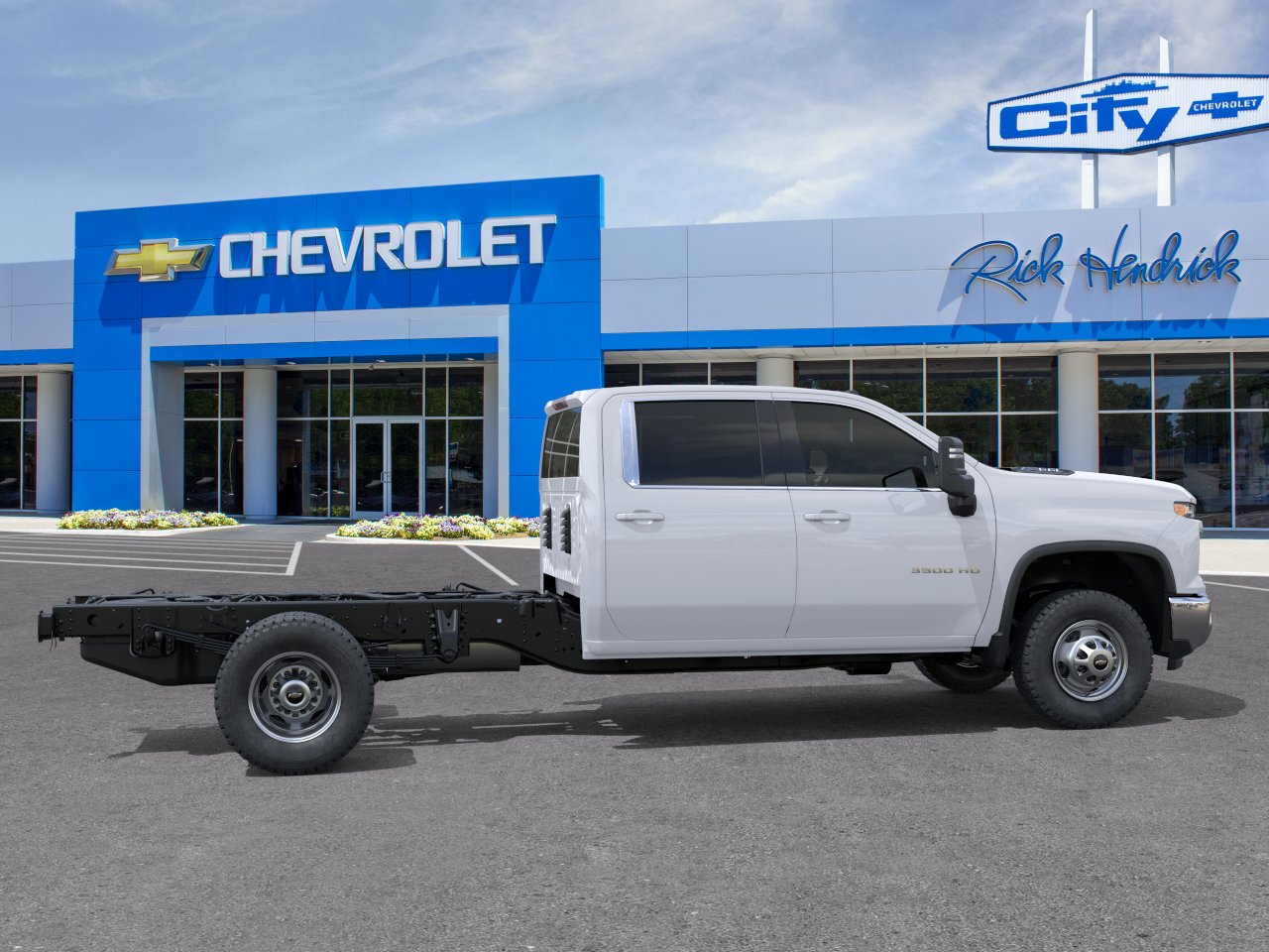 New 2026 Summit White Chevrolet Work Truck image 30