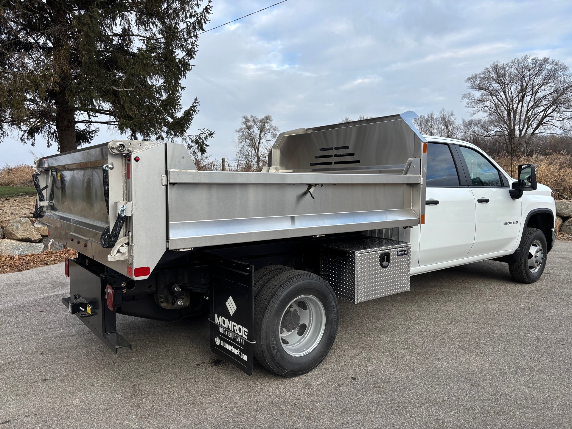 2025 Chevrolet Silverado 3500HD Work Truck photo 7