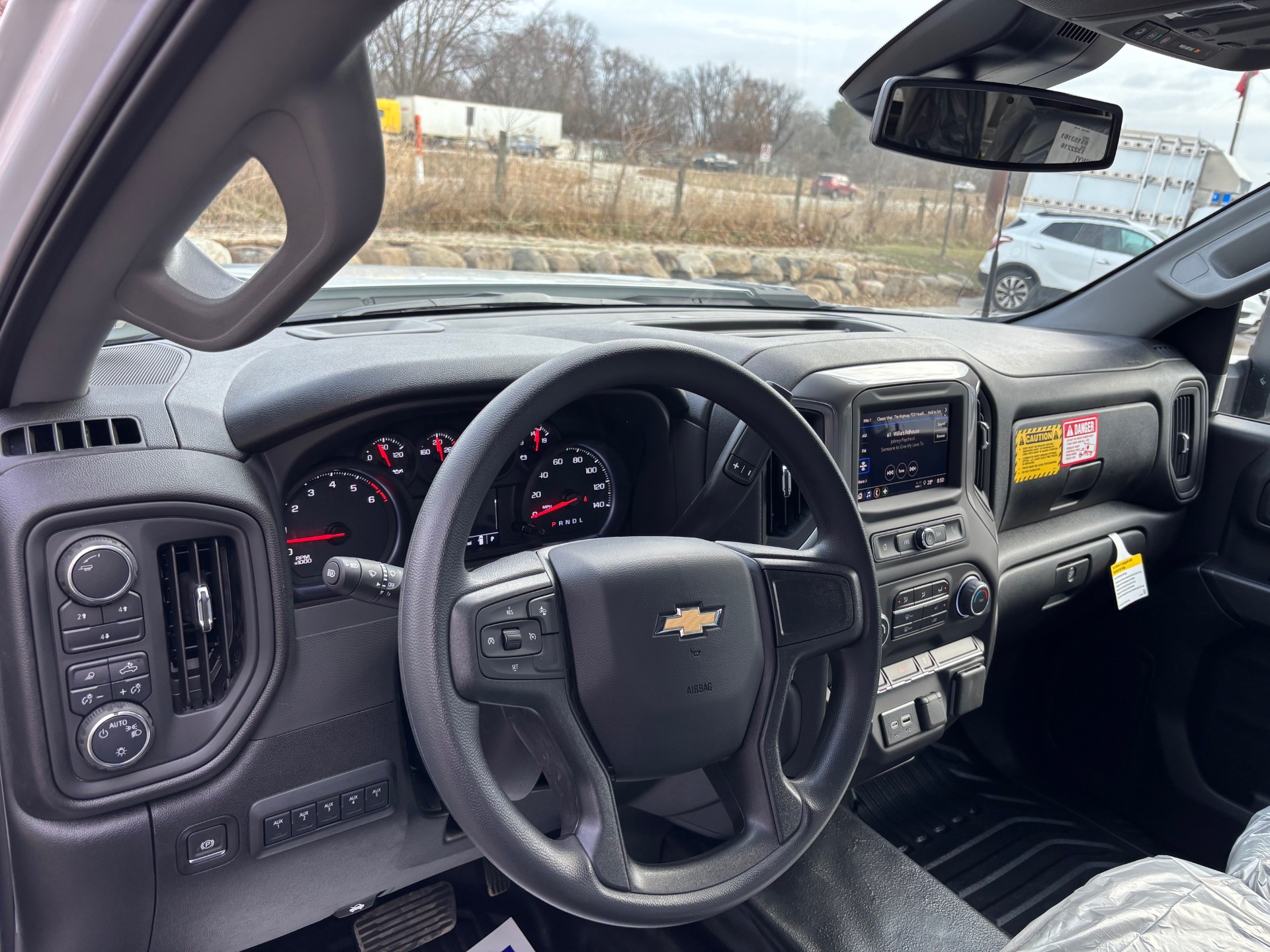 2025 Chevrolet Silverado 3500HD Work Truck photo 3