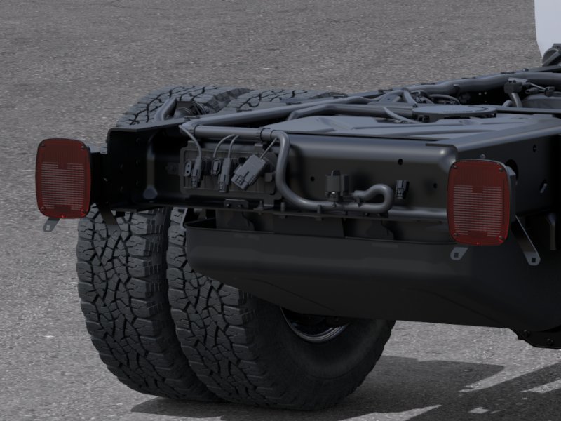 New 2026 Summit White Chevrolet Work Truck image 11