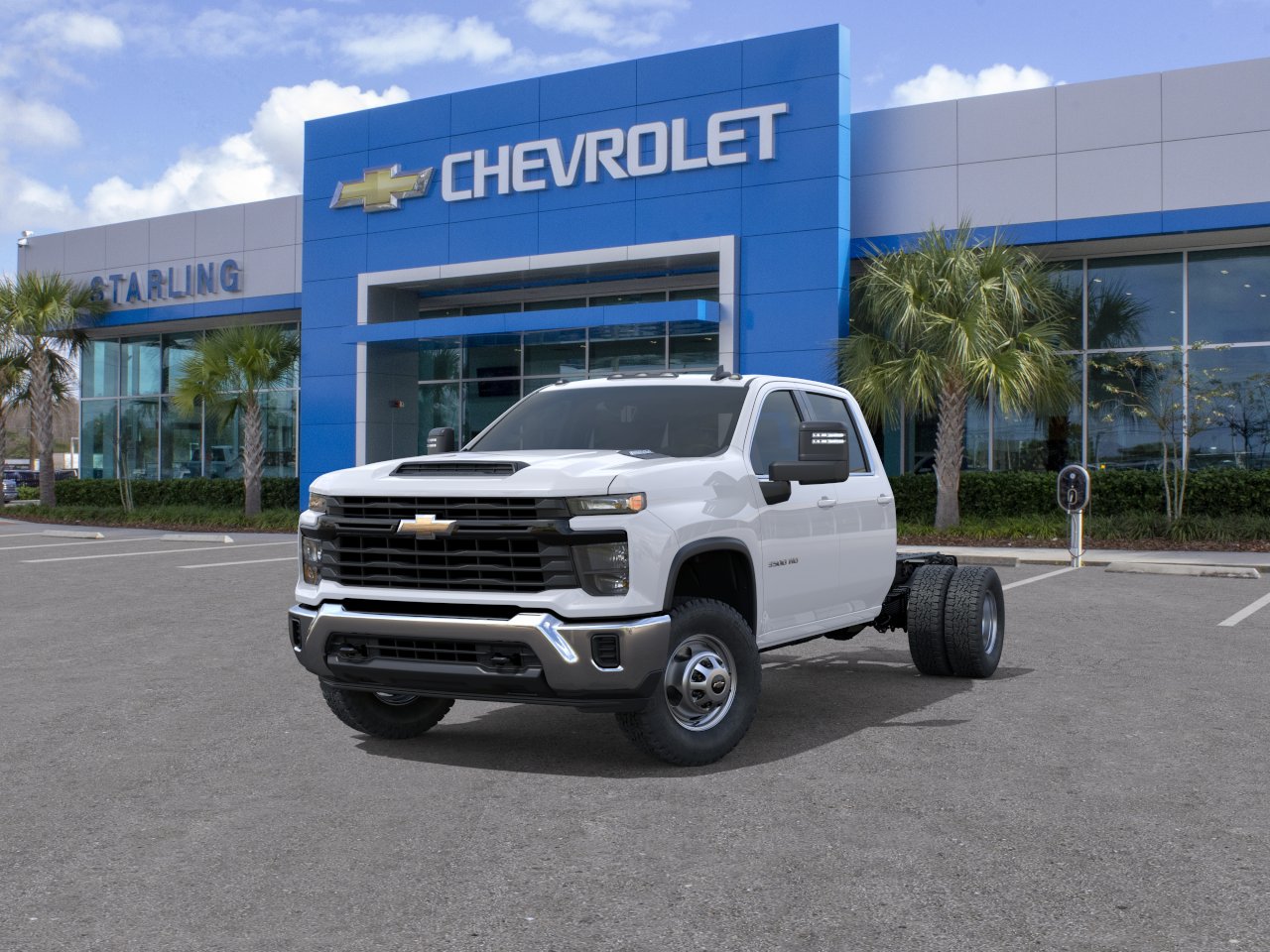 New 2026 Summit White Chevrolet Work Truck image 32