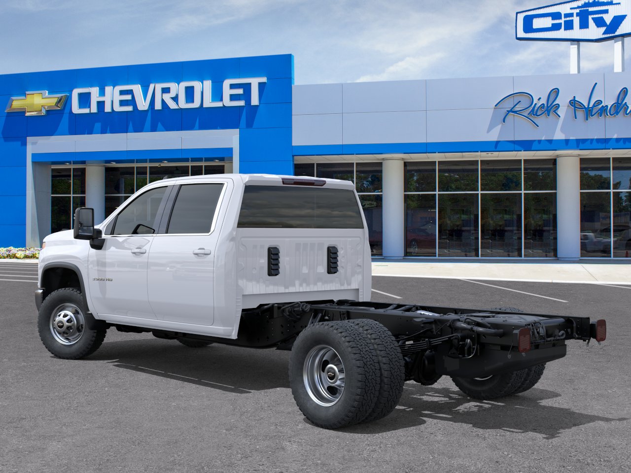 New 2026 Summit White Chevrolet Work Truck image 30
