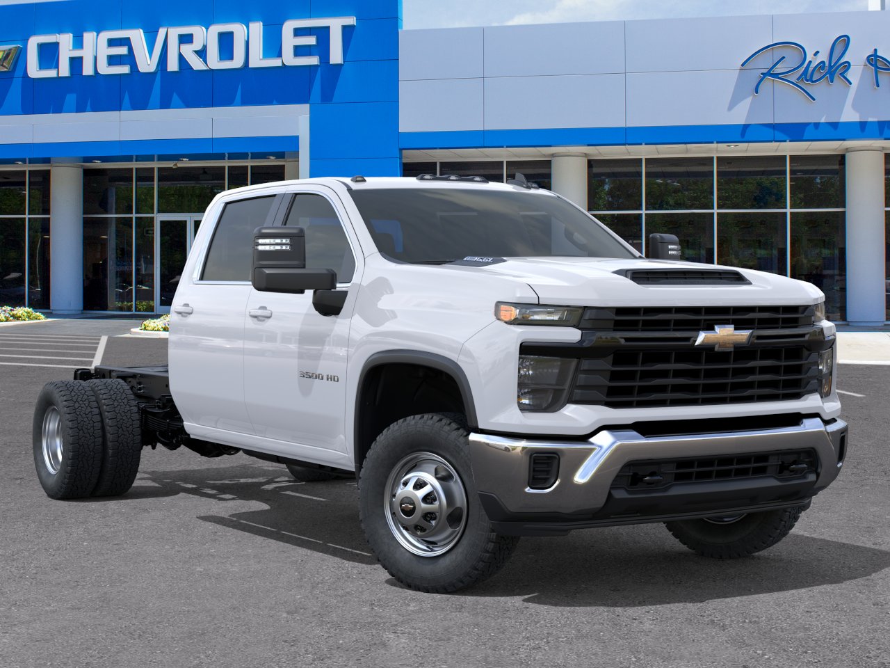 New 2026 Summit White Chevrolet Work Truck image 34