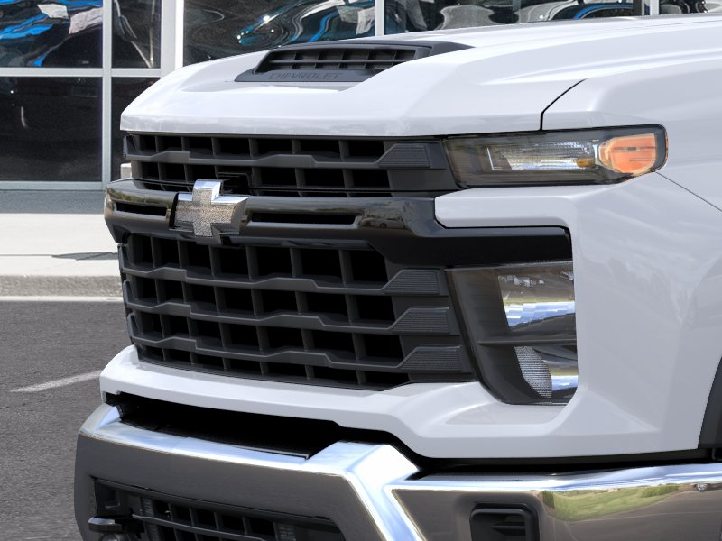 New 2026 Summit White Chevrolet Work Truck image 39