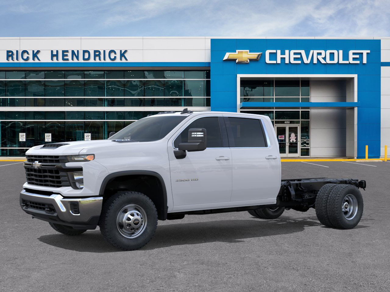 New 2026 Summit White Chevrolet Work Truck image 27