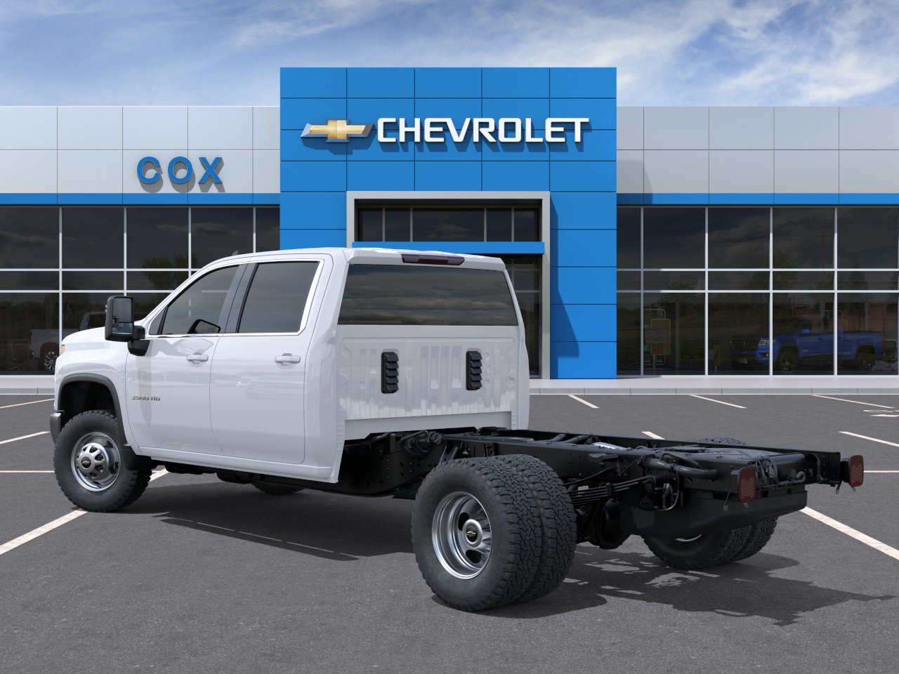 New 2026 Summit White Chevrolet Work Truck image 29