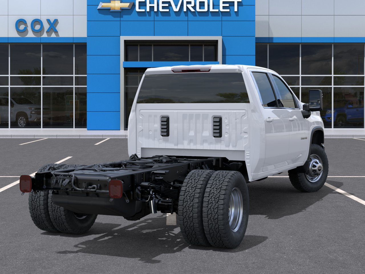 New 2026 Summit White Chevrolet Work Truck image 30