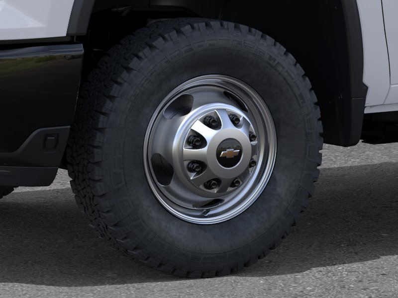 New 2026 Summit White Chevrolet Work Truck image 9