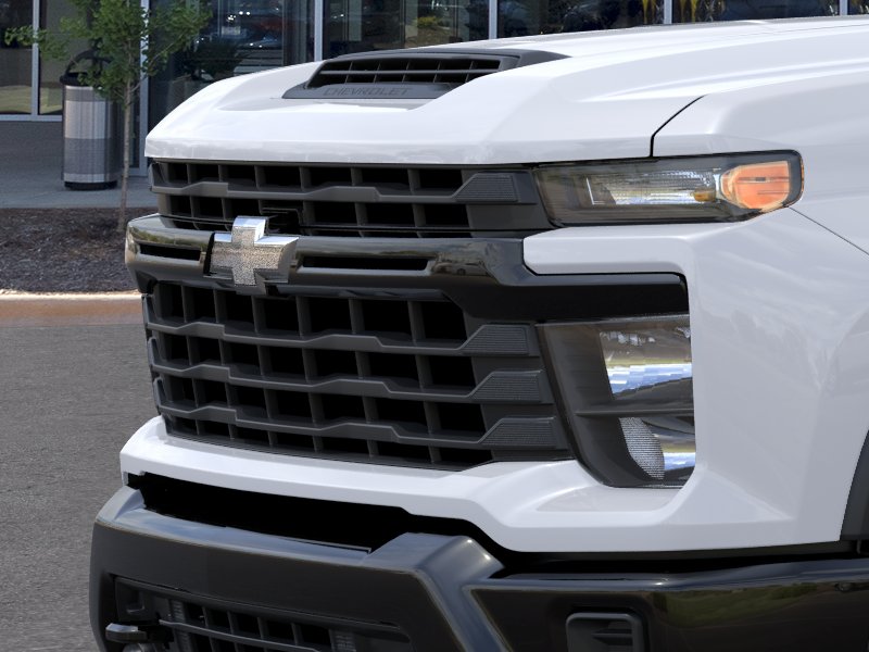 New 2026 Summit White Chevrolet Work Truck image 13