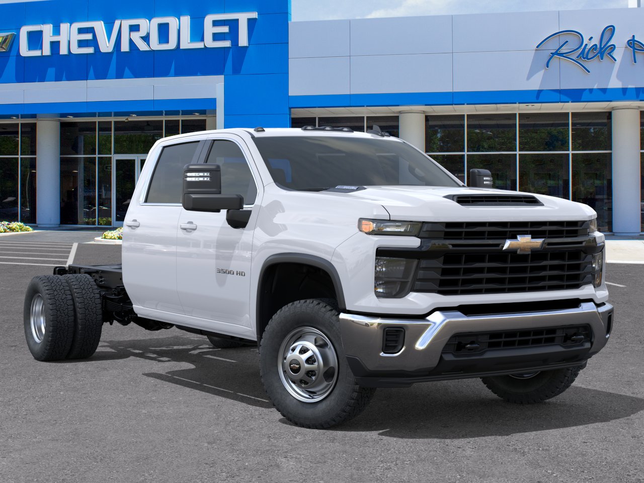 New 2026 Summit White Chevrolet Work Truck image 34