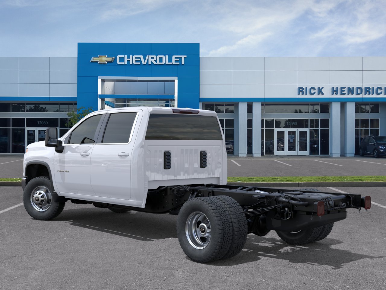 New 2026 Summit White Chevrolet Work Truck image 29