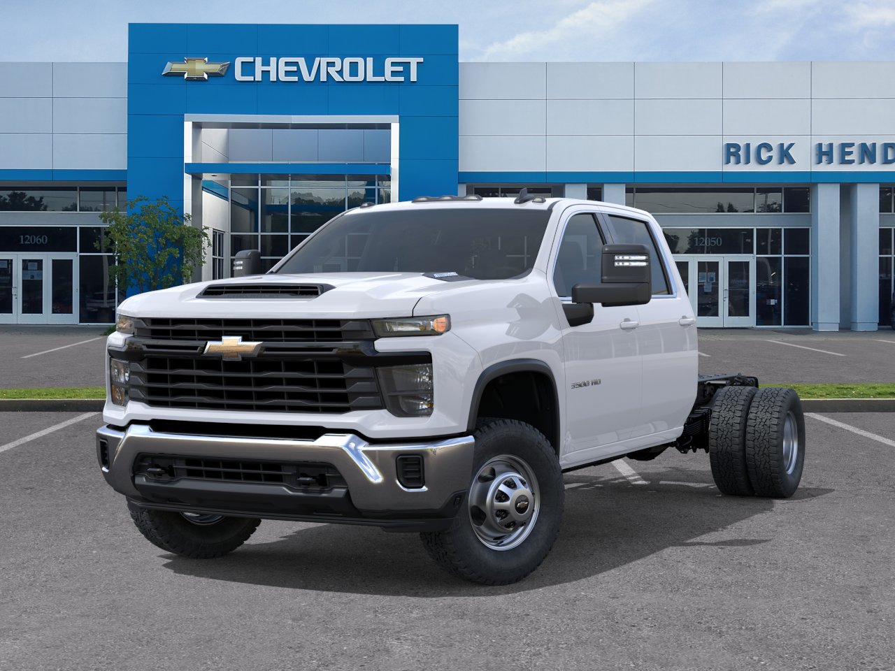 New 2026 Summit White Chevrolet Work Truck image 32