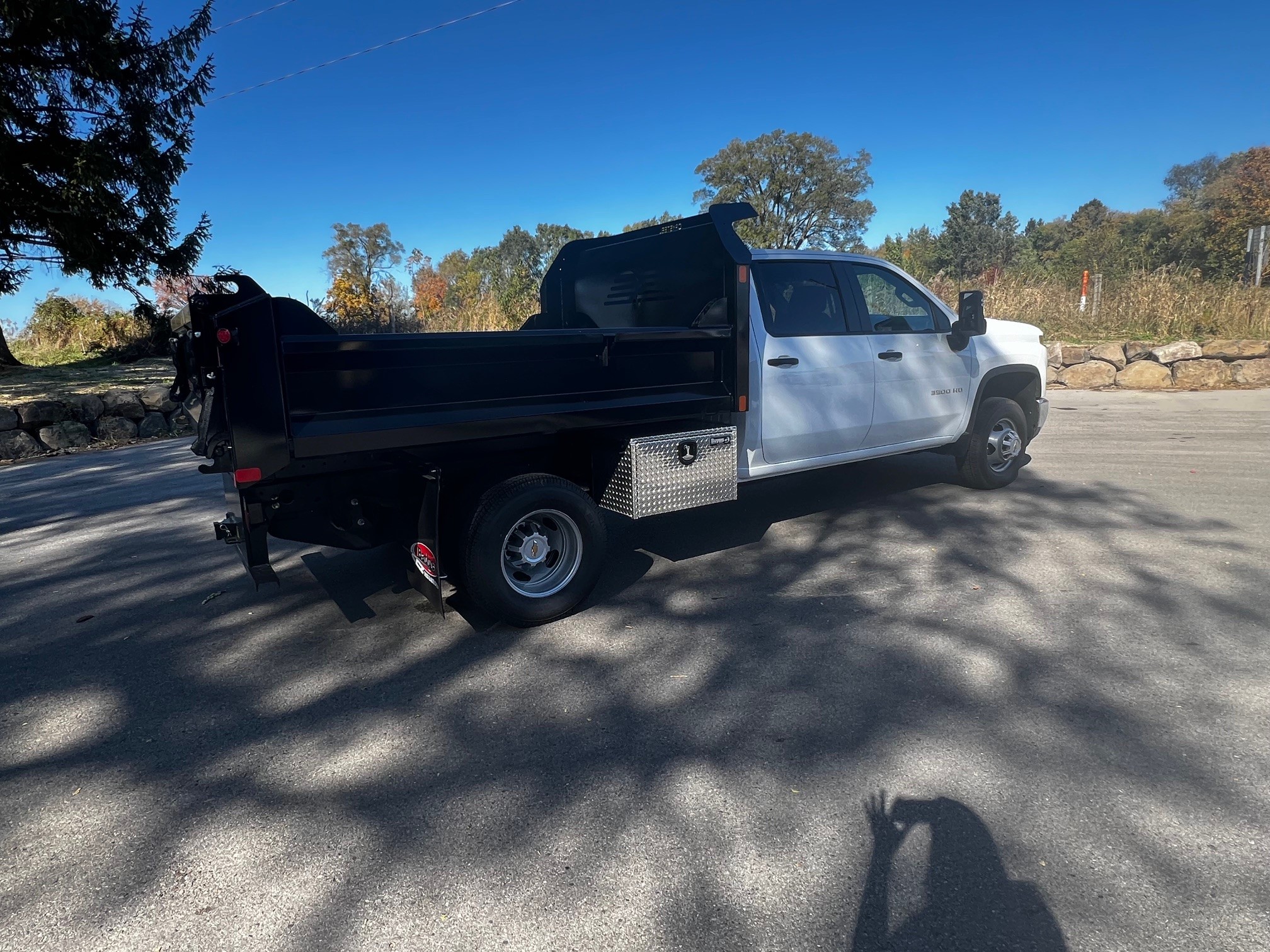 2024 Chevrolet Silverado 3500HD Work Truck photo 2