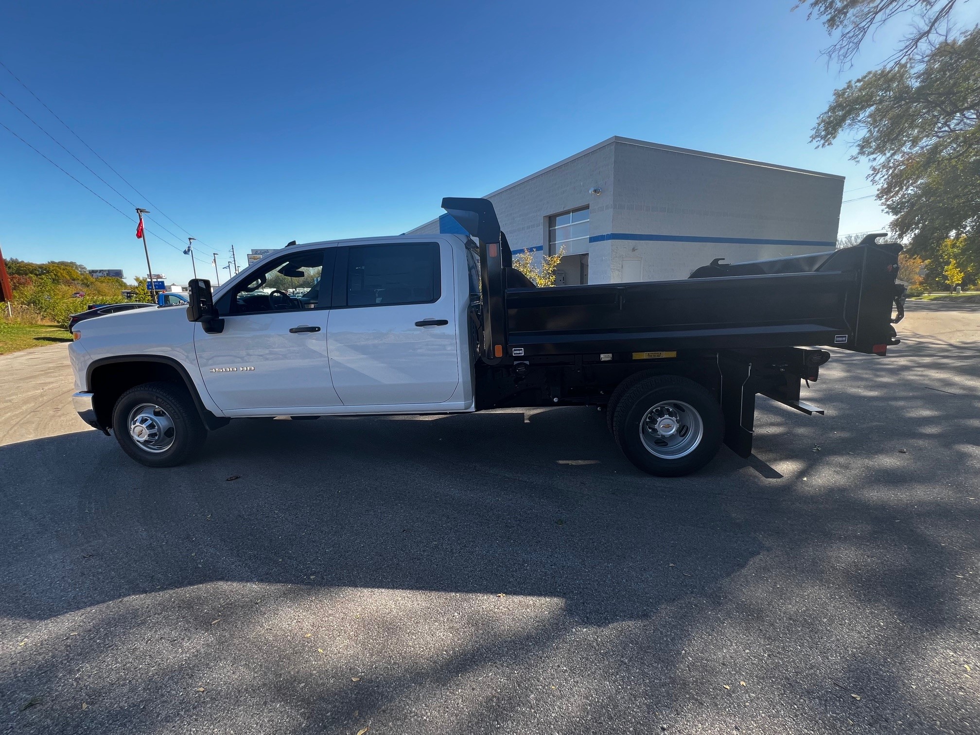 2024 Chevrolet Silverado 3500HD Work Truck photo 5