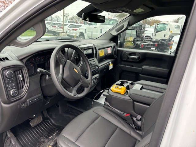 2024 Chevrolet Silverado 3500HD Work Truck photo 6