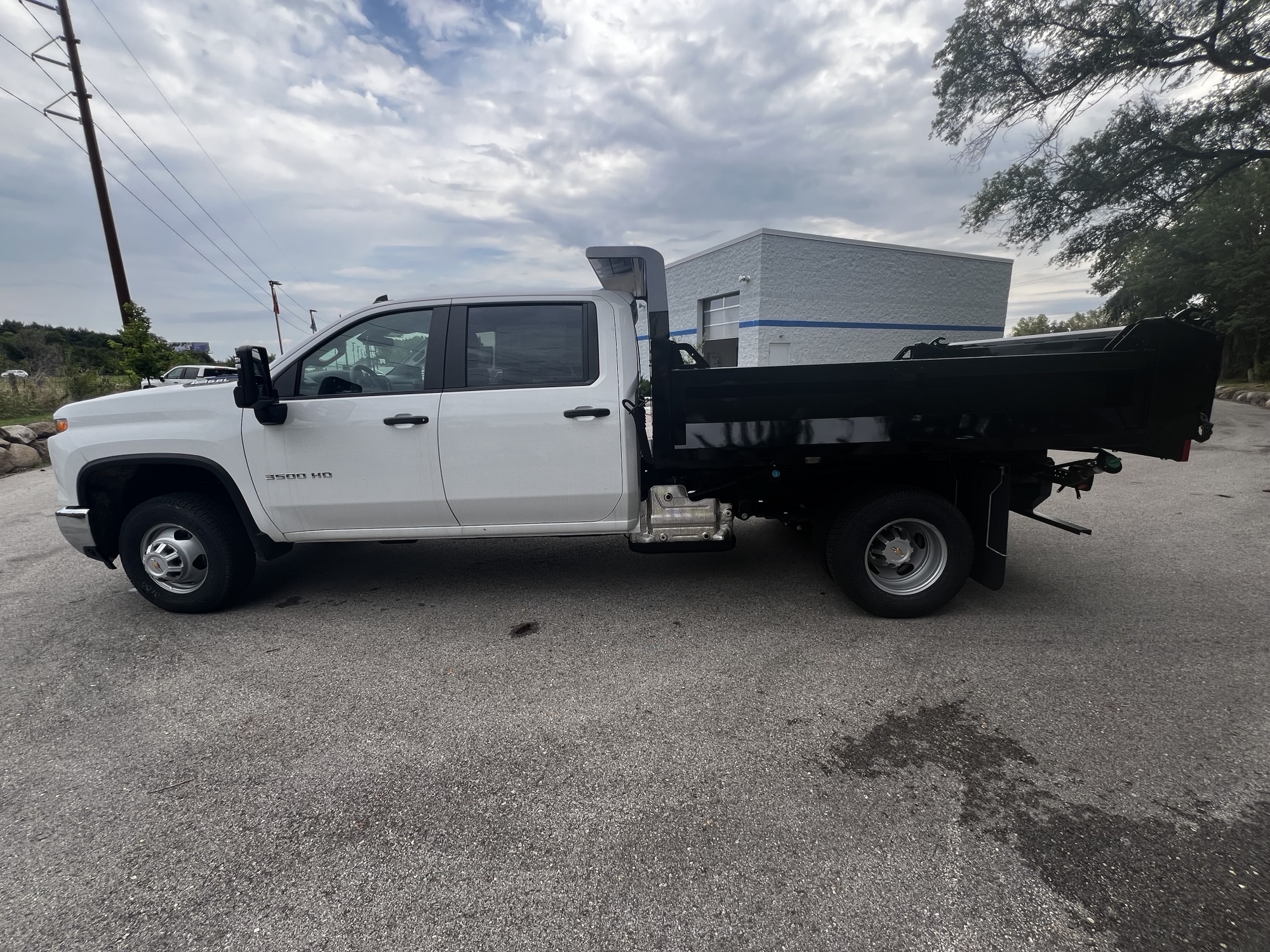 2024 Chevrolet Silverado 3500HD Work Truck photo 7