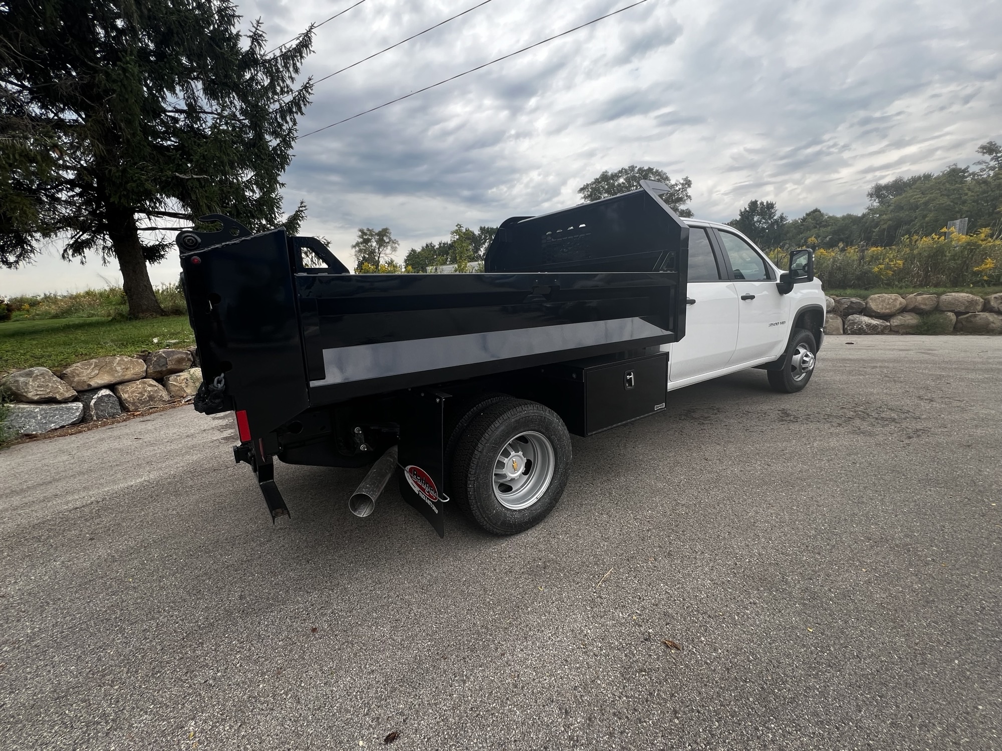 2024 Chevrolet Silverado 3500HD Work Truck photo 3