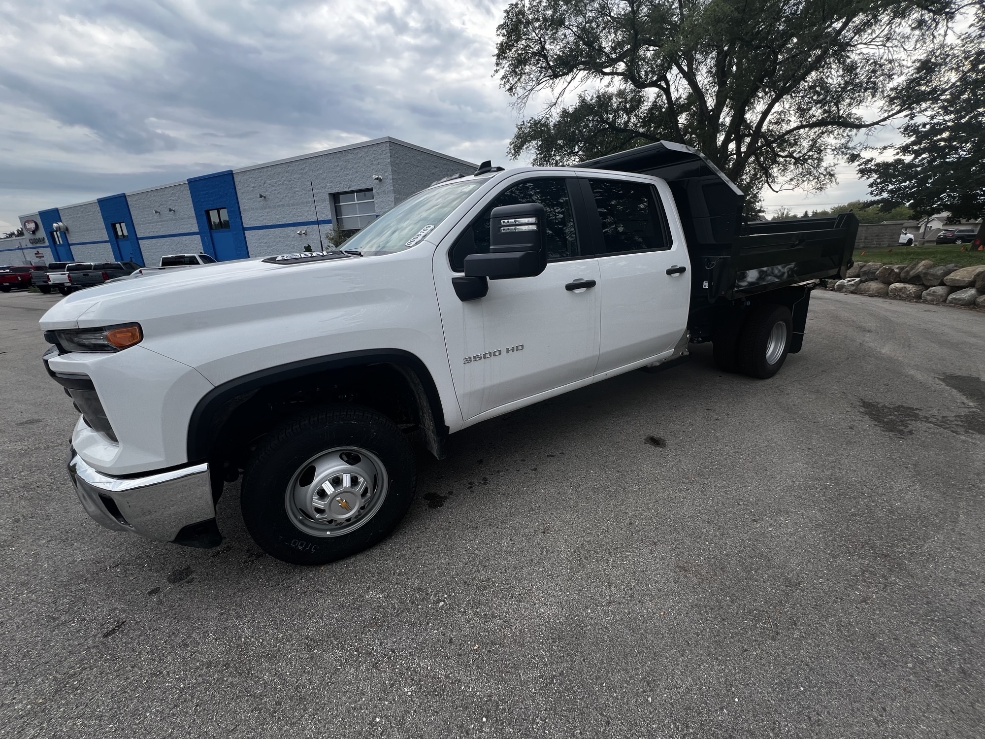 2024 Chevrolet Silverado 3500HD Work Truck photo 6