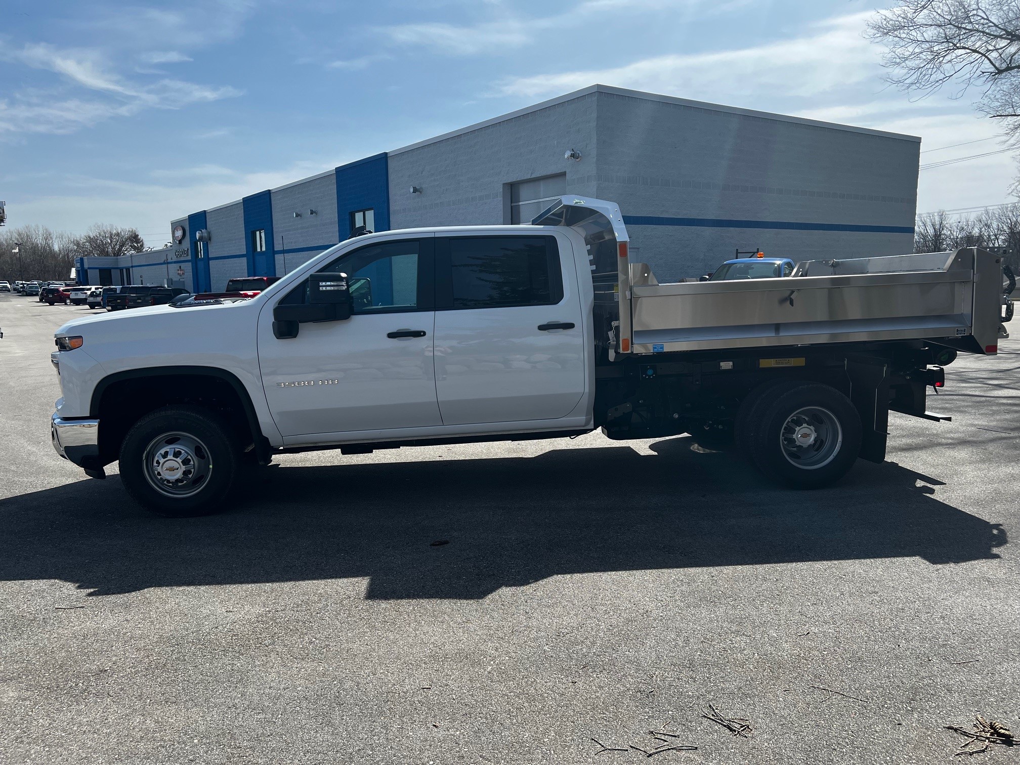 New 2024 Chevrolet Silverado 3500 HD Chassis Cab Work Truck Crew Cab in ...