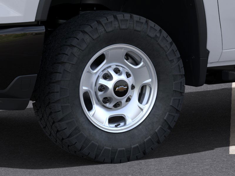 New 2025 Summit White Chevrolet WT image 40