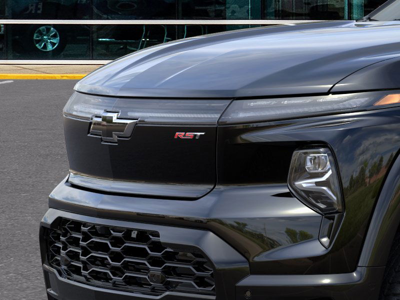 New 2025 Black Chevrolet RST - Extended Range image 38