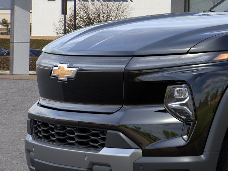 2026 Chevrolet Silverado EV photo 12