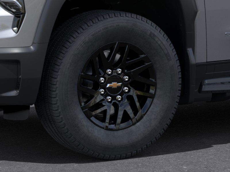 2025 Chevrolet Silverado EV LT - Photo 9