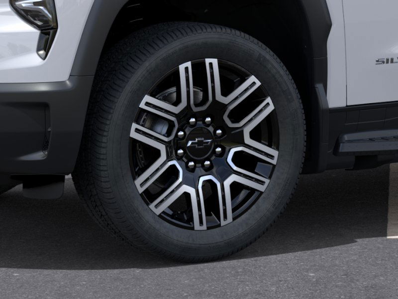 2026 Chevrolet Silverado EV photo 9