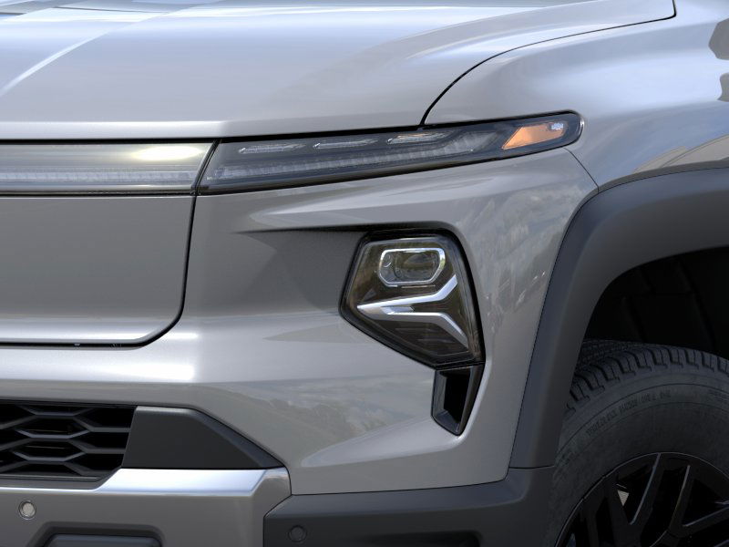 2026 Chevrolet Silverado photo 10