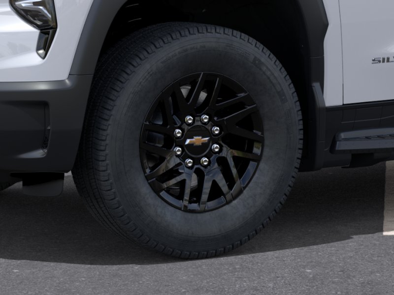 New 2026 Summit White Chevrolet LT - Extended Range image 38