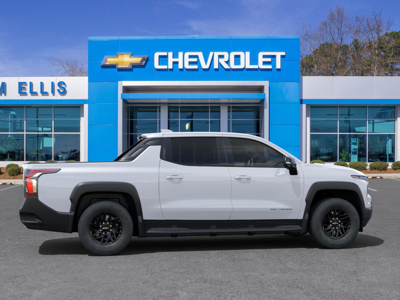 2025 Chevrolet Silverado EV LT - Photo 41