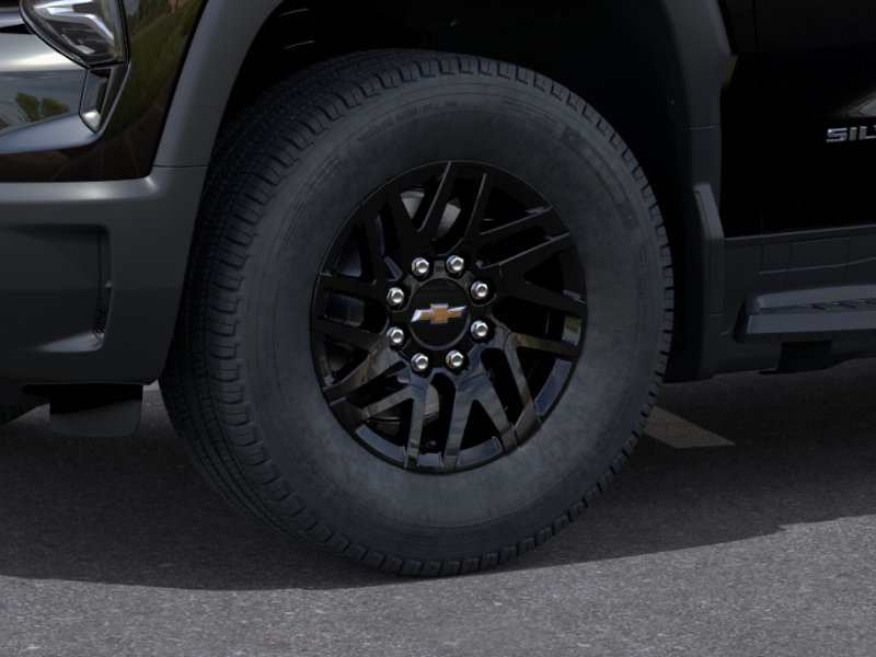 New 2026 Black Chevrolet LT - Extended Range image 34