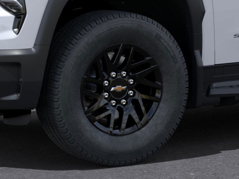 2025 Chevrolet Silverado EV LT - Photo 9