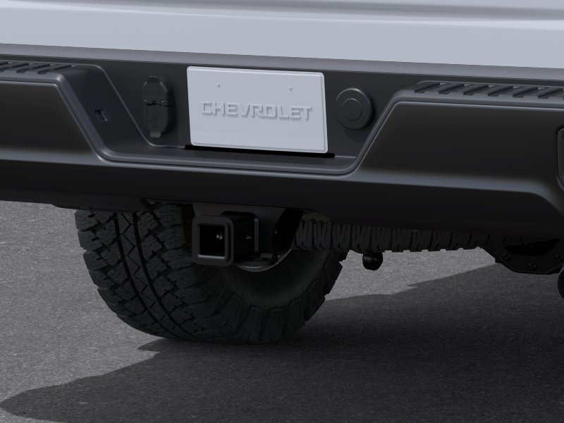 New 2026 Summit White Chevrolet WT image 40