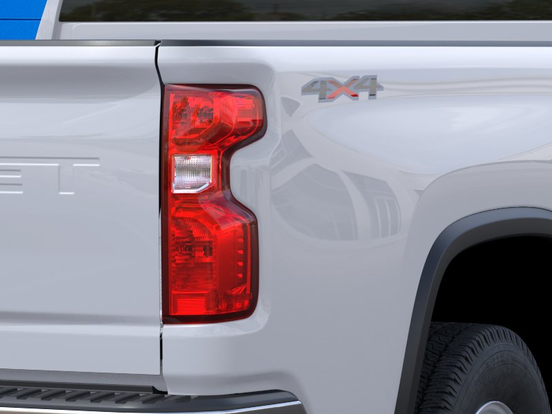 New 2026 Summit White Chevrolet WT image 37