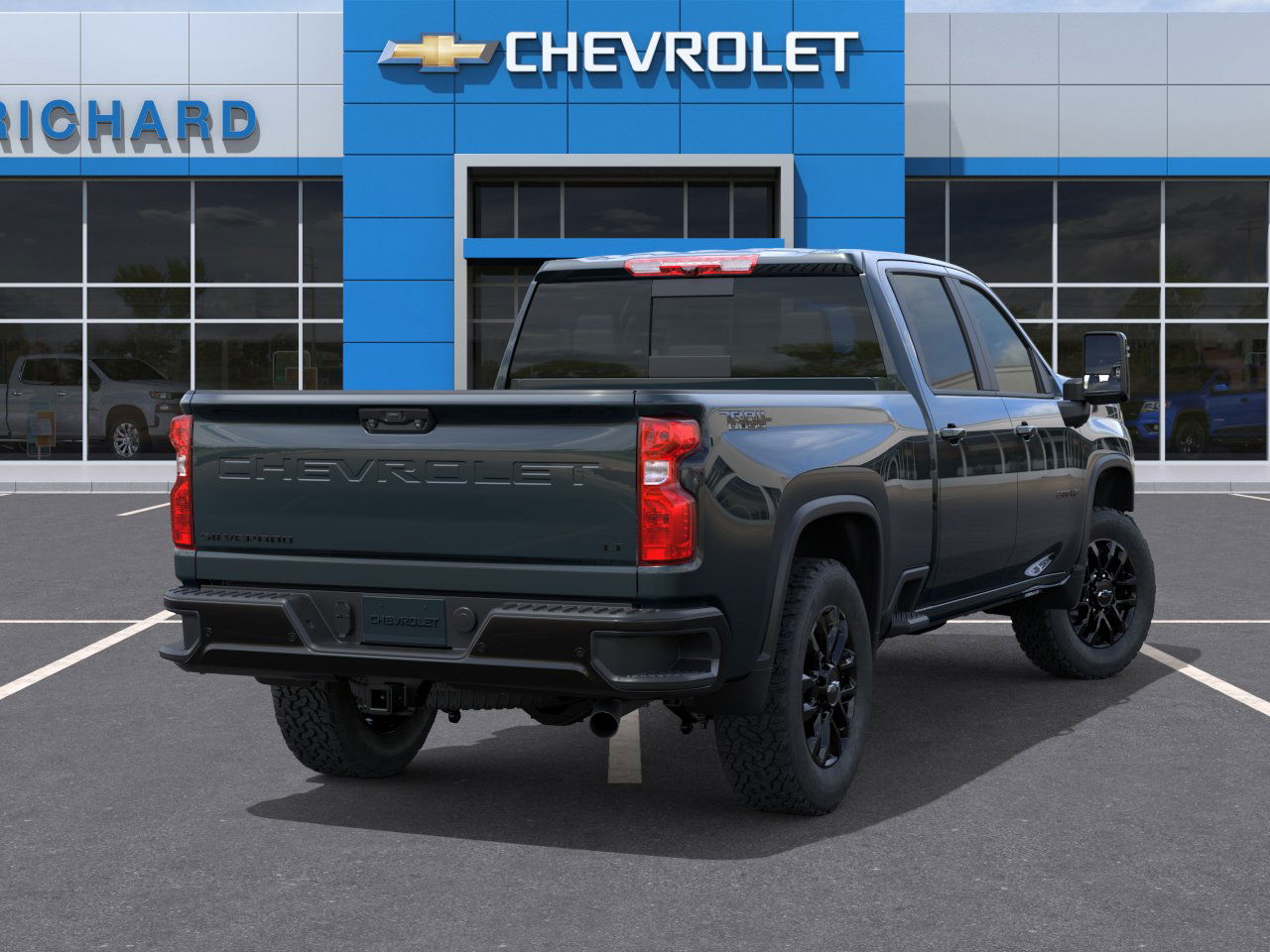 2025 Chevrolet Silverado 2500HD LT photo 4
