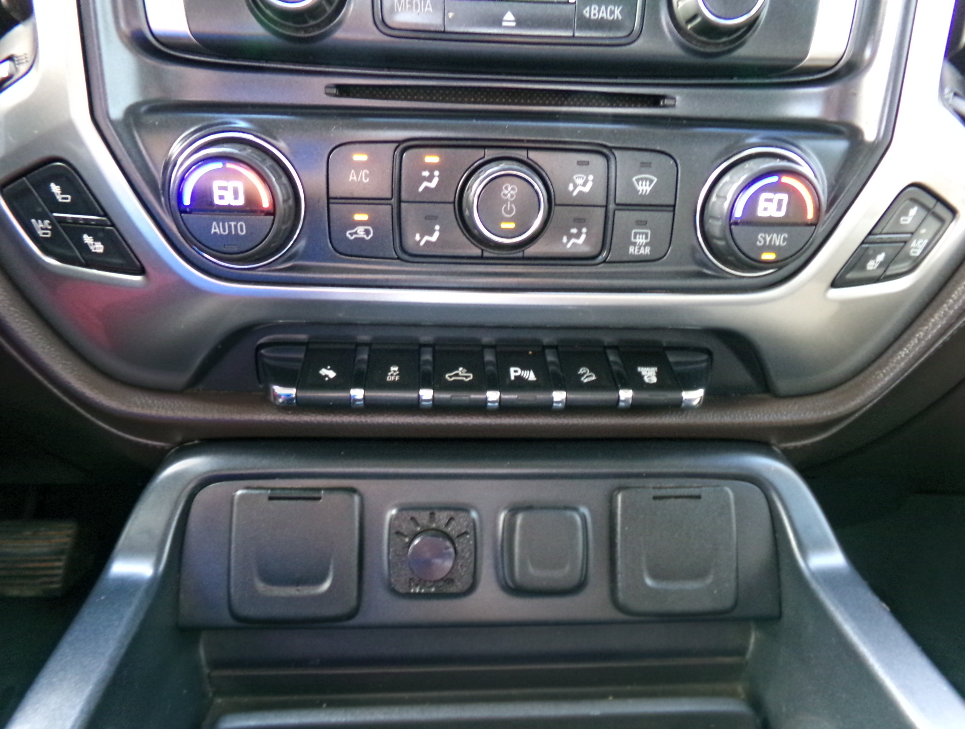 Used 2015 BLACK Chevrolet LTZ image 10