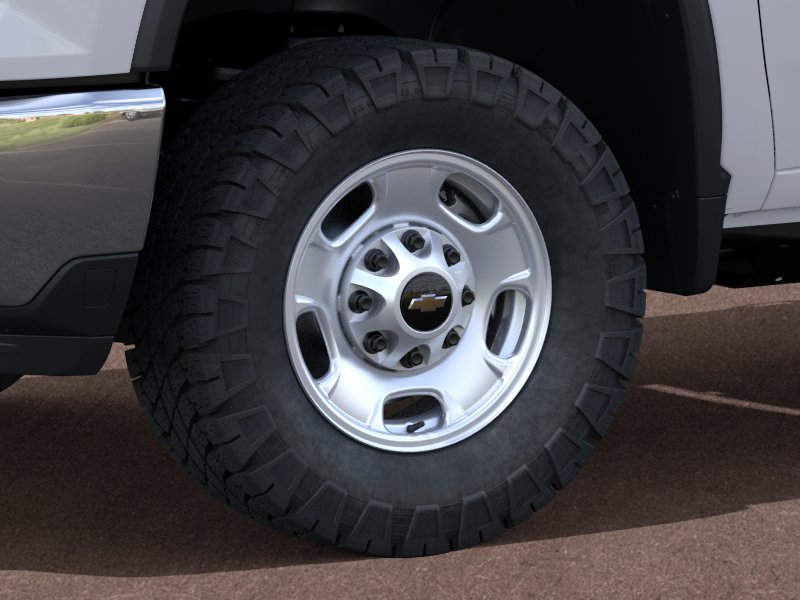 New 2026 Summit White Chevrolet WT image 33