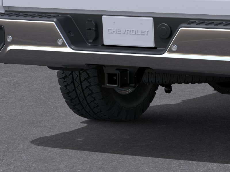 New 2026 Summit White Chevrolet WT image 14