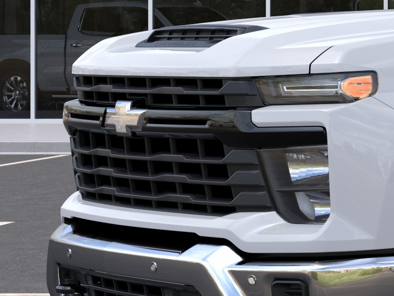 New 2026 Summit White Chevrolet WT image 13