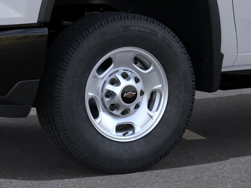New 2026 Summit White Chevrolet WT image 9